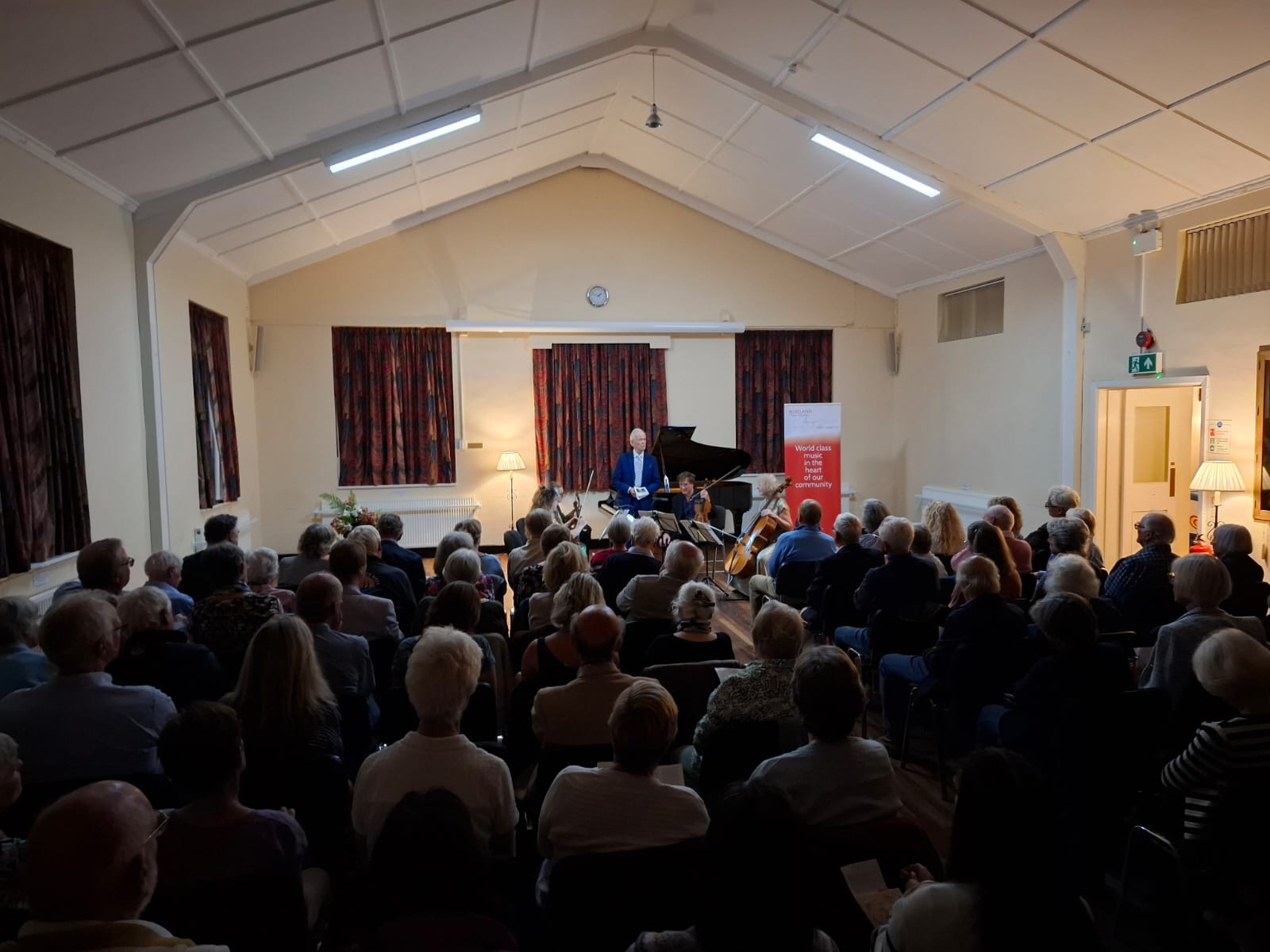 Howard Shelley Concert Sells Out in St Mawes Memorial Hall